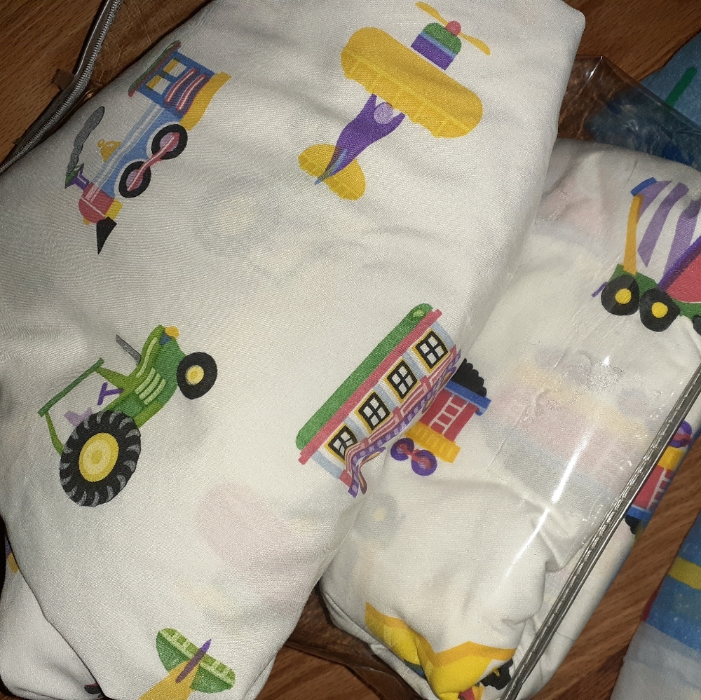 Twin Sheet set Vehicles